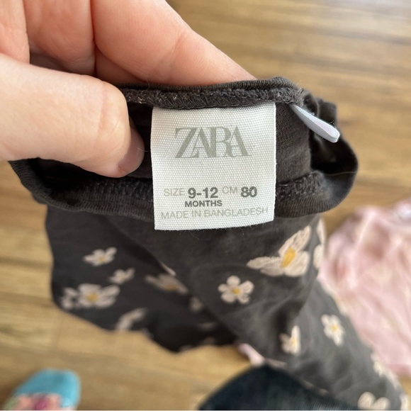 9-12 month Zara tops - Picture 4 of 4